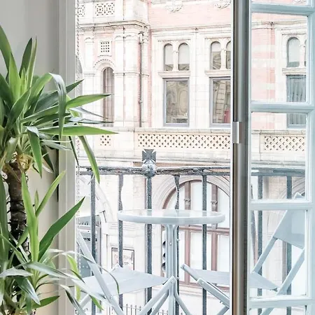 Special Apartment With Balconies - In The Very Heart Of Leeds 利兹